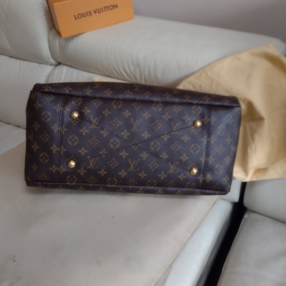 💯% AUTHENTIC Beautiful Louis Vuitton Artsy MM - Picture 7 of 16